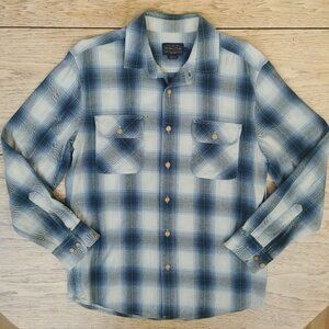Pendleton Men Medium button down shirt 100% thick sturdy cotton blue plaid